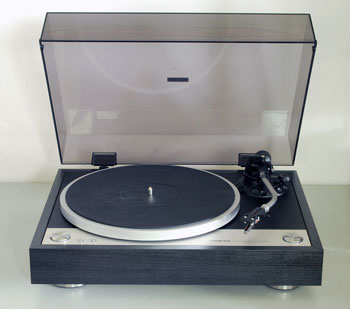 Click for more pictures! Onkyo CP-1050 Direct Drive Turntable