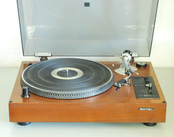 Click for more pictures! Rotel RP3000 Direct Drive Turntable