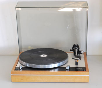 Click for more pictures! Thorens TD 160 Belt Drive Turntable