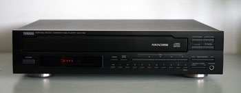 Click for more pictures! Yamaha CDC-755 5 Disk Player