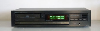 Click for more pictures! Onkyo DX-1500 CD Player