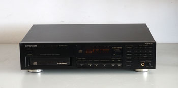 Click for more pictures! Pioneer PD-M530 6 Disk CD Player