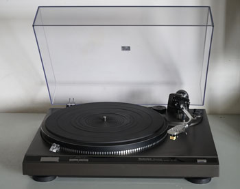 Click for more pictures! Technics SL-Q2 Vintage Audiophile Turntable