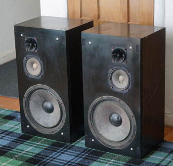 Perreaux LR390 Floor Speakers