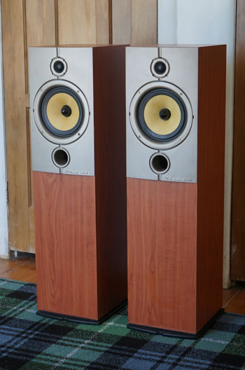 Wharfedale Diamond 8.3 Floorstanders