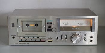 Click for more pictures! Sony TC-U5 Vintage Cassette Deck