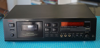 Click for more pictures! Luxman K-373 Audiophile Cassette Deck