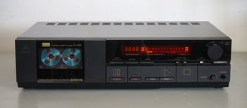 Click for more pictures! Sansui D-505 Cassette Deck