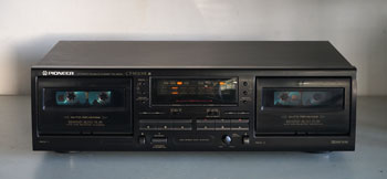 Click for more pictures! Pioneer CT-W205R Dual Cassette Deck