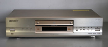 Click for more pictures! Pioneer DV-733A Multi Format CD Player