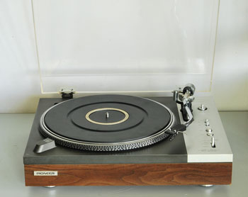 Click for more pictures! Pioneer PL-510A Direct Drive Turntable