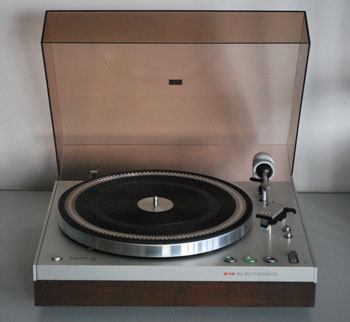 Click for more pictures! Philips 212 Vintage Audiophile Turntable