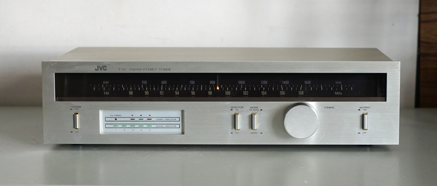 JVC T-X1 Analogue Tuner  picture 1