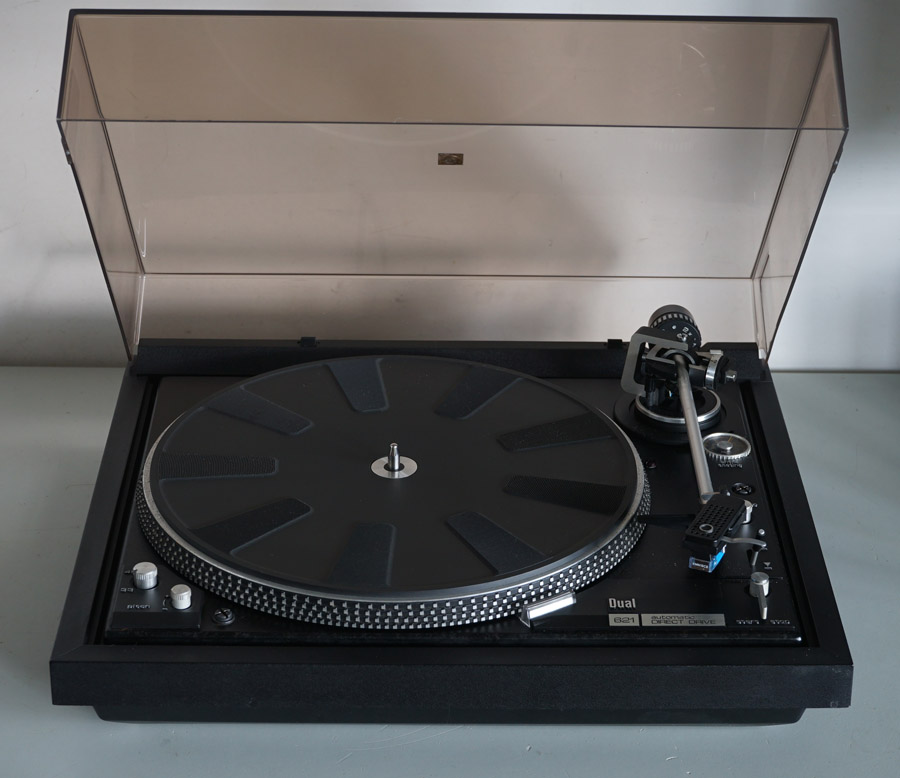 Dual 621 Direct Drive Turntable picture 1