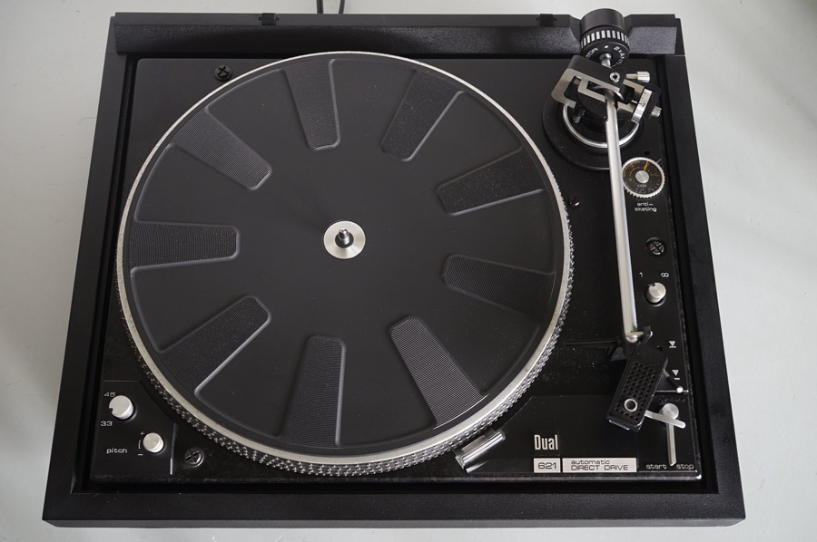 Dual 621 Direct Drive Turntable picture 2