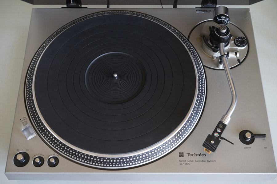 Technics SL-1800 Direct Drive Turntable picture 2