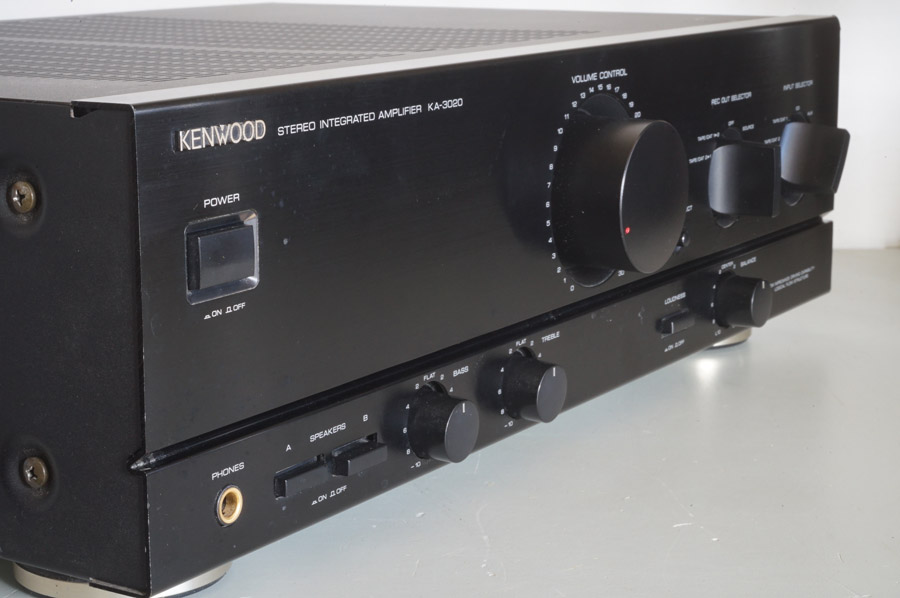 Kenwood KA-3020 Audiophile Amplifier picture 4